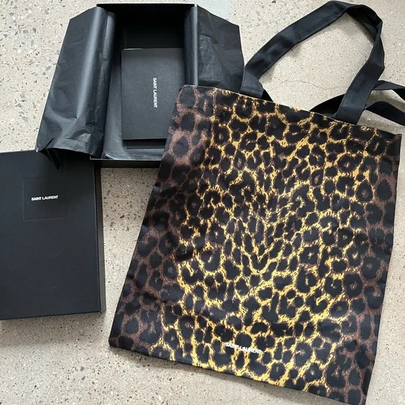 Saint Laurent leopard print canvas tote bag brand new - Picture 3 of 6